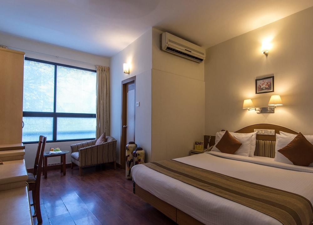 Hotel Park Central Koregaon Park Púna Kültér fotó