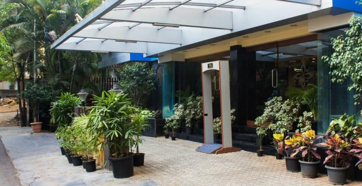 Hotel Park Central Koregaon Park Púna Kültér fotó