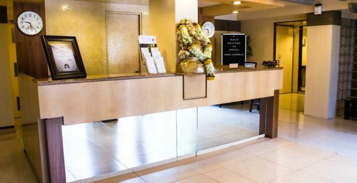 Hotel Park Central Koregaon Park Púna Kültér fotó