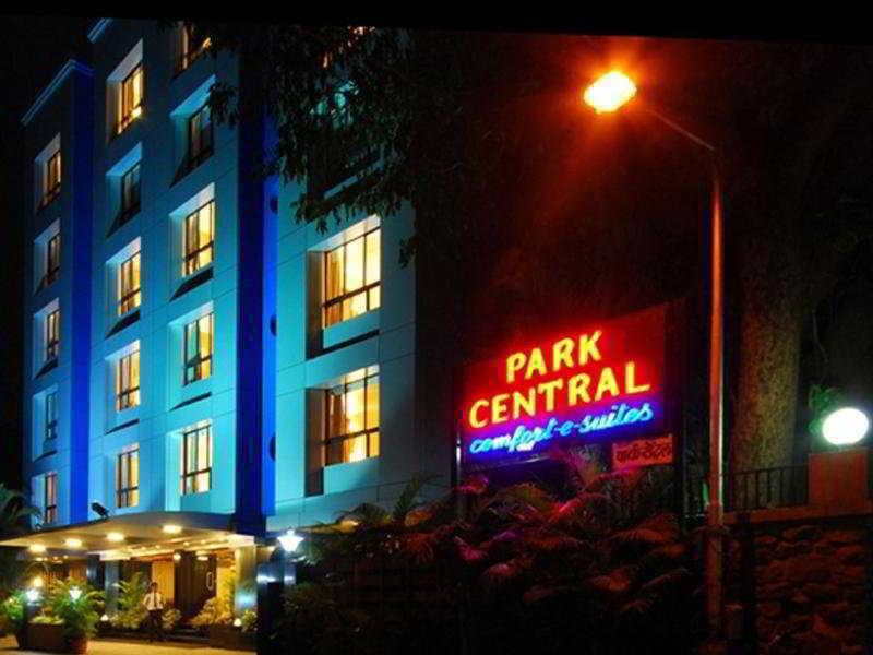 Hotel Park Central Koregaon Park Púna Kültér fotó