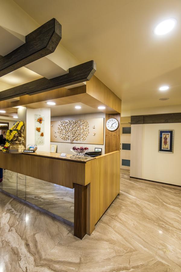 Hotel Park Central Koregaon Park Púna Kültér fotó