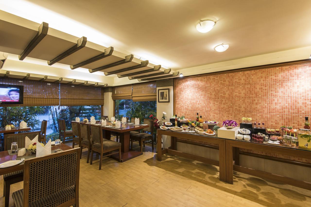 Hotel Park Central Koregaon Park Púna Kültér fotó
