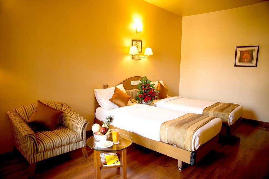 Hotel Park Central Koregaon Park Púna Kültér fotó